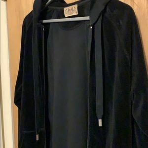Juicy zip up jacket with hood.